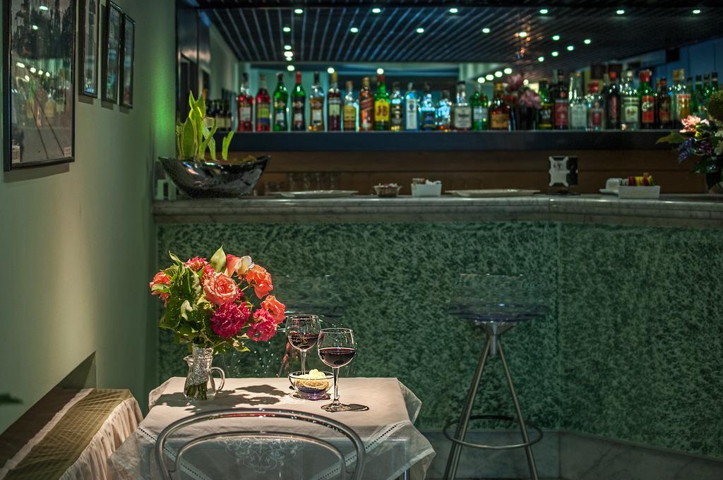 Hotel Rex Lucca Bagian luar foto