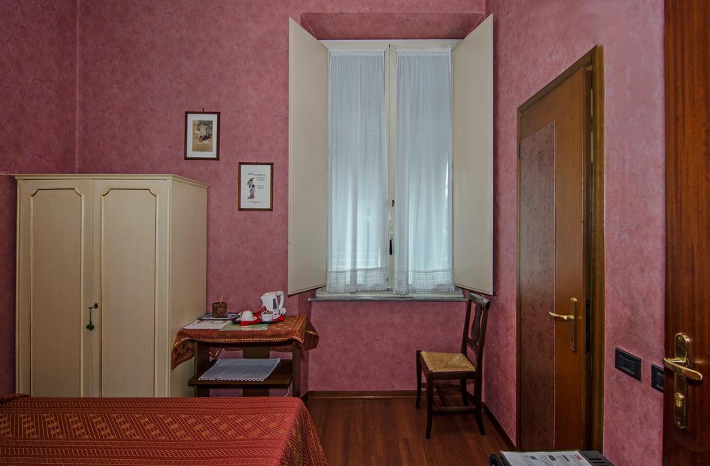 Hotel Rex Lucca Ruang foto