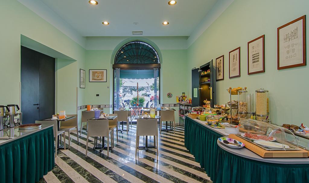 Hotel Rex Lucca Bagian luar foto