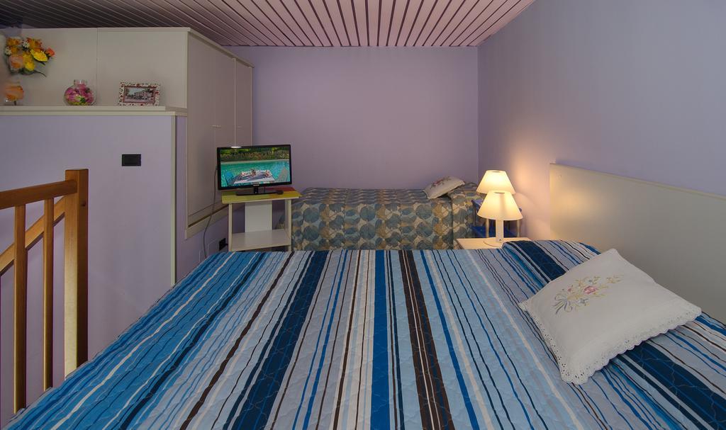 Hotel Rex Lucca Bagian luar foto