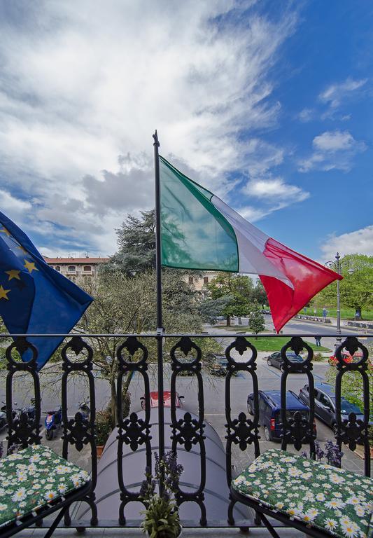 Hotel Rex Lucca Bagian luar foto
