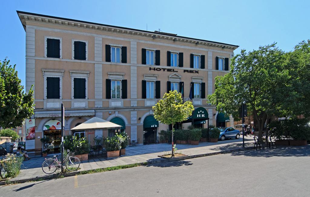Hotel Rex Lucca Bagian luar foto