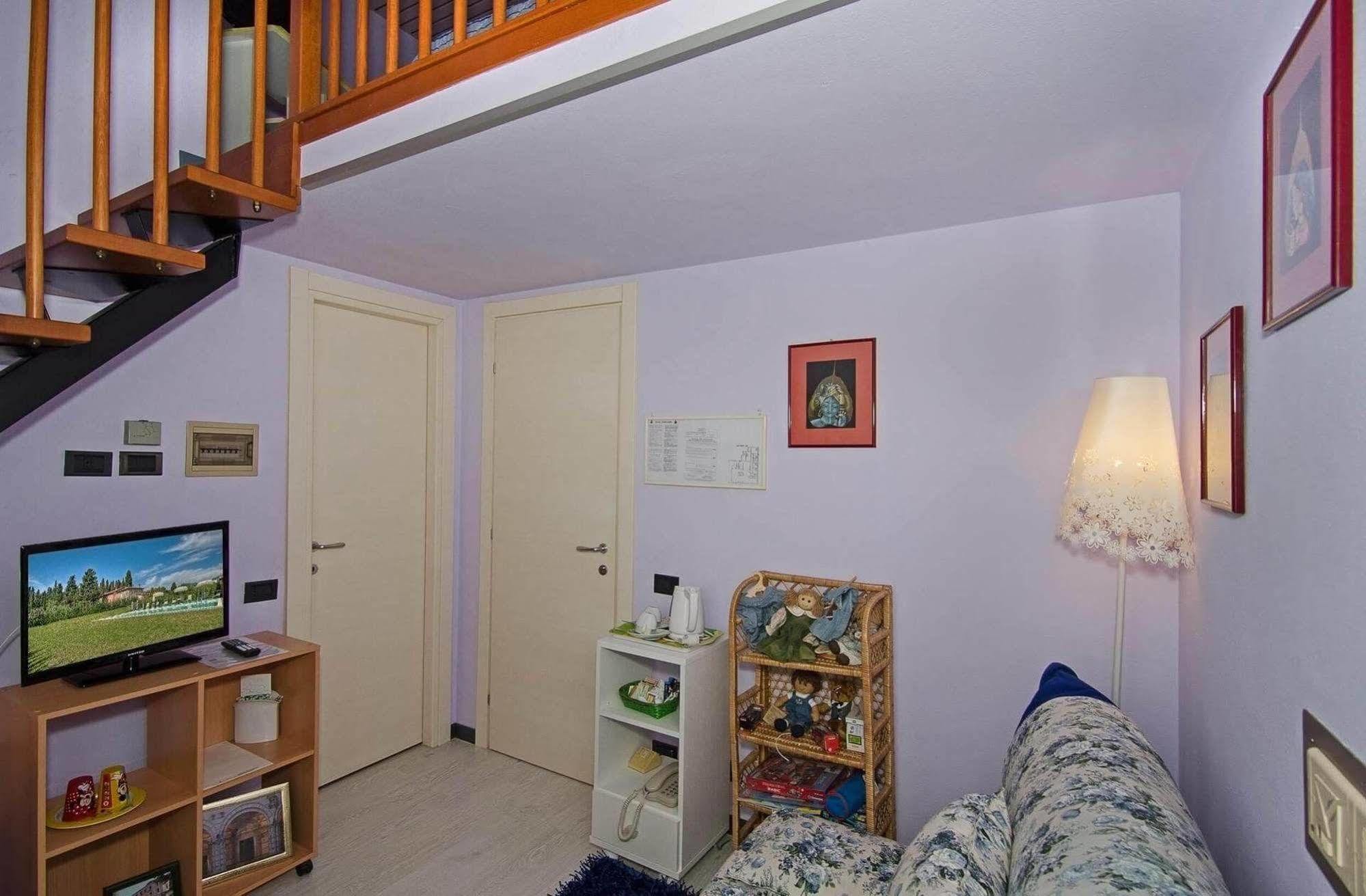 Hotel Rex Lucca Bagian luar foto